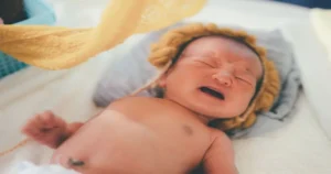How to soothe a crying newborn